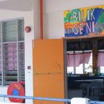 Espacio escolar preparado para actividades artísticas